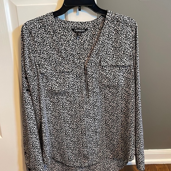 Express Tops - Express blouse